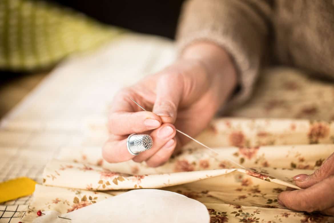 How To Sew Without A Needle - The Creative Folk
