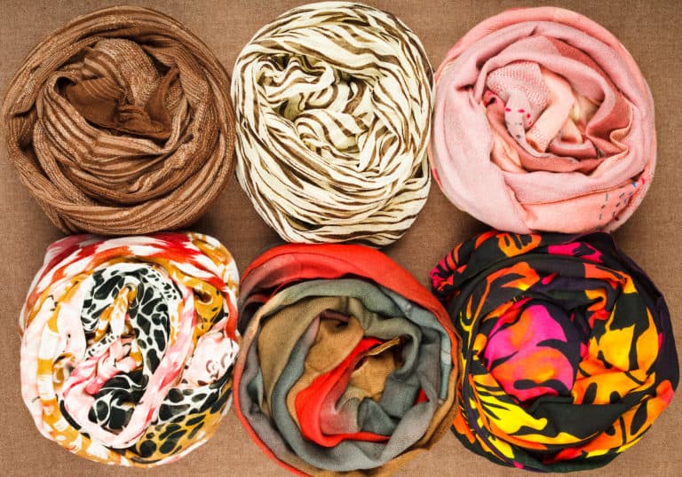 How To Tie A Scarf Into A Bandeau – 2 Ways