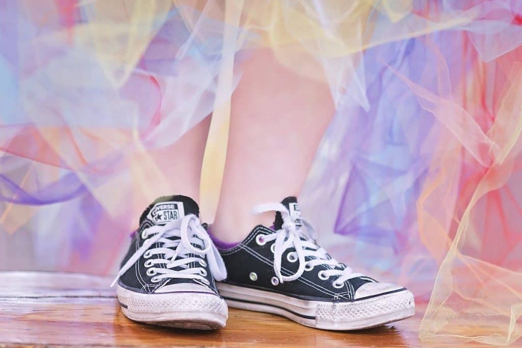 Tulle Vs Organza - What's The Difference? - The Creative Folk