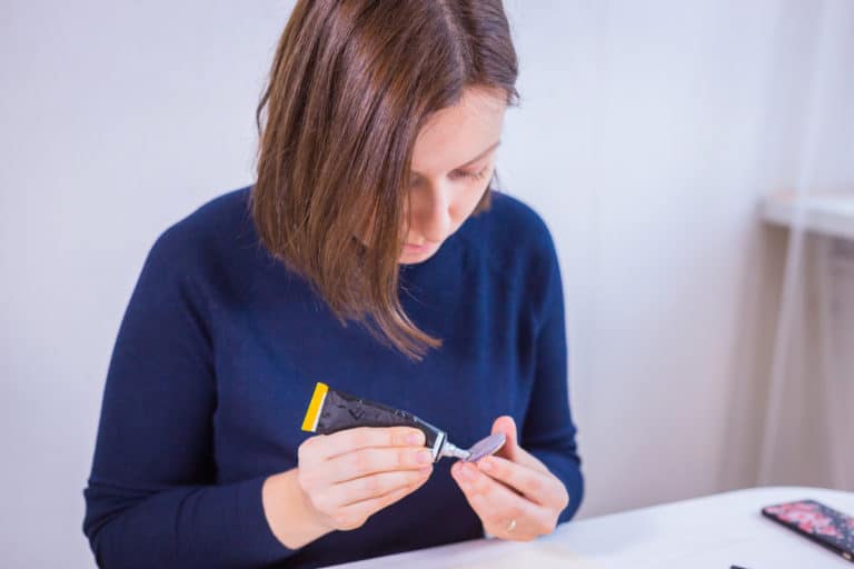 The Best Glue For Metal Jewelry