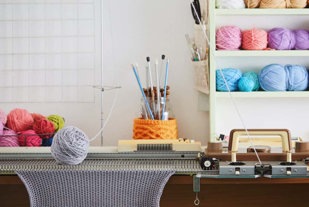 9 Best Sweater Knitting Machines Of 2022 The Creative Folk