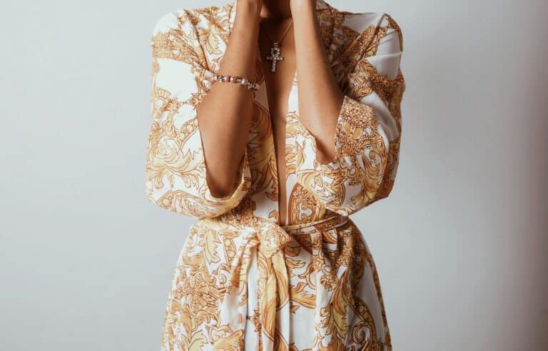 Choosing Fabric For Kimonos – Ultimate Guide