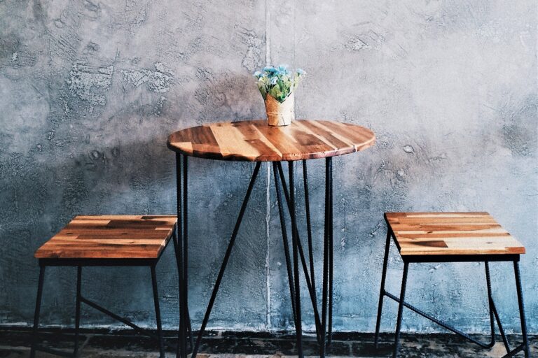 Best Wood For Table Tops Ultimate Guide The Creative Folk