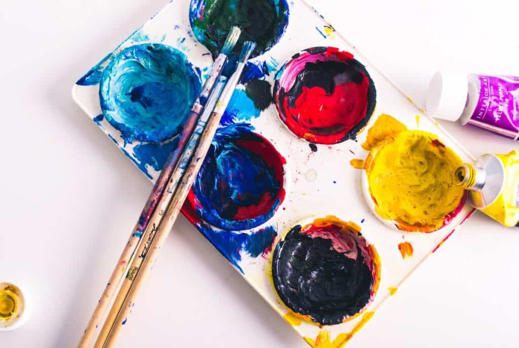 Acrylic Paint Thinner What To Use And How To Do It The Creative Folk