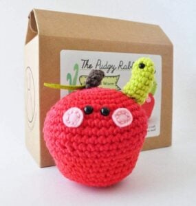 Learn to Crochet Kit by Loops & Threads