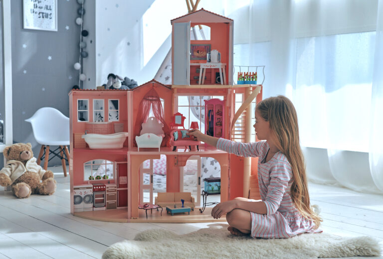 7 Best Dollhouse Kits