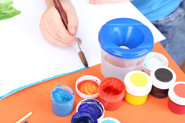 7 Best Water Cups For Painting 