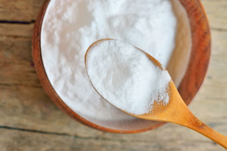 How To Make Oobleck With Baking Soda The Creative Folk