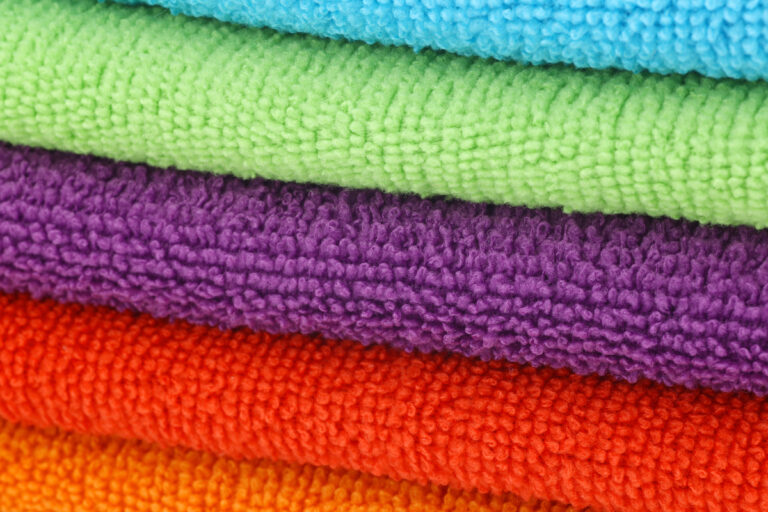 Can You Tie Dye Microfiber? The Creative Folk